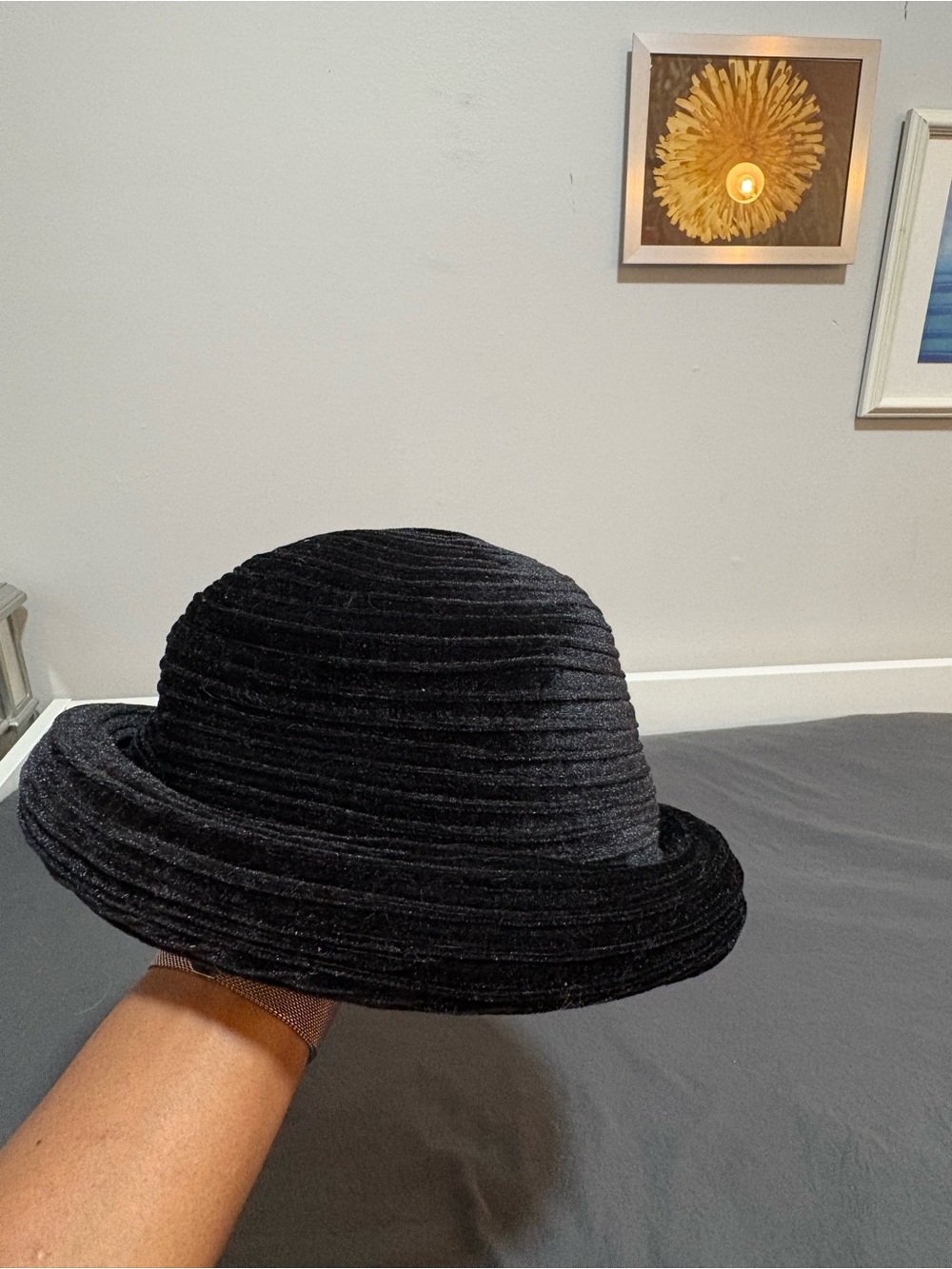 Classic Black Women's Velvet Cloche Hat